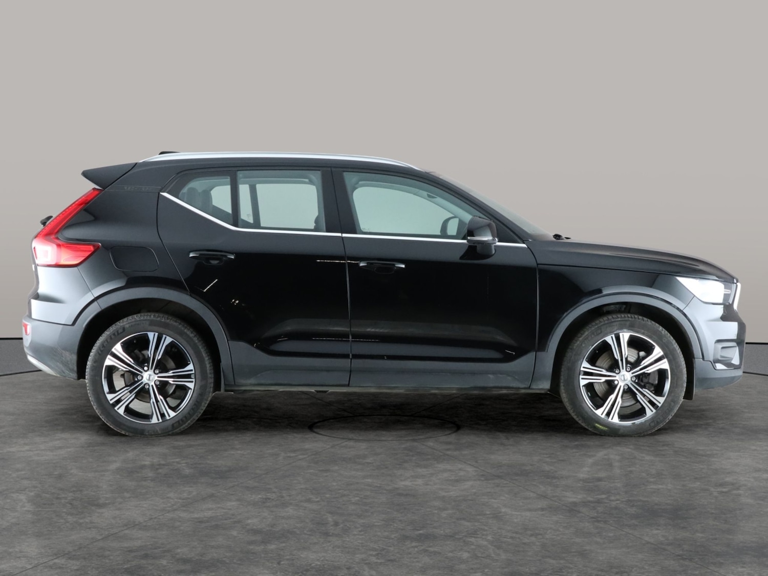 Used Volvo XC40 2021 for sale - 77043322: Photo 11