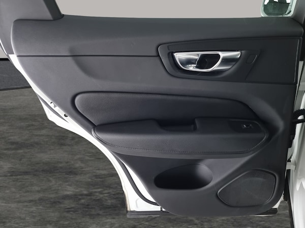 Used Volvo XC60 2021 for sale - 76180654: Photo 36