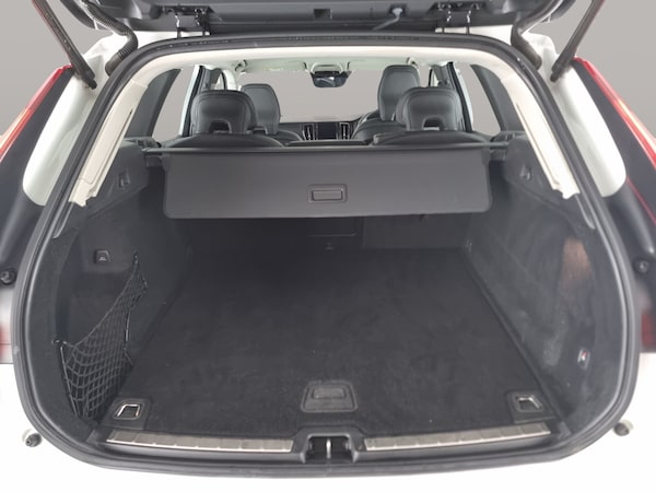 Used Volvo XC60 2021 for sale - 76180654: Photo 39