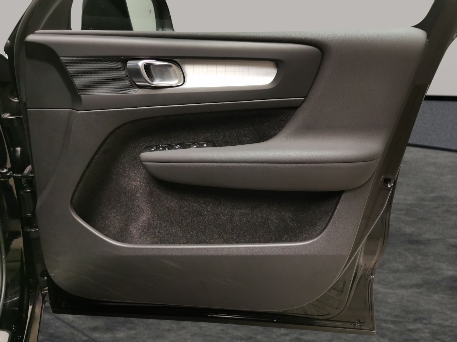 Used Volvo XC40 2022 for sale - 77771550: Photo 28