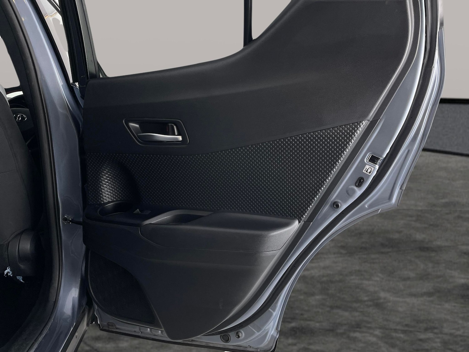 Used Toyota C-HR 2022 for sale - 77942559: Photo 28