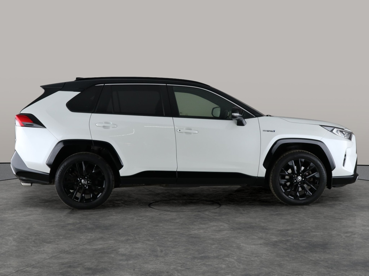 Used Toyota RAV4 2021 for sale - 76169904: Photo 11