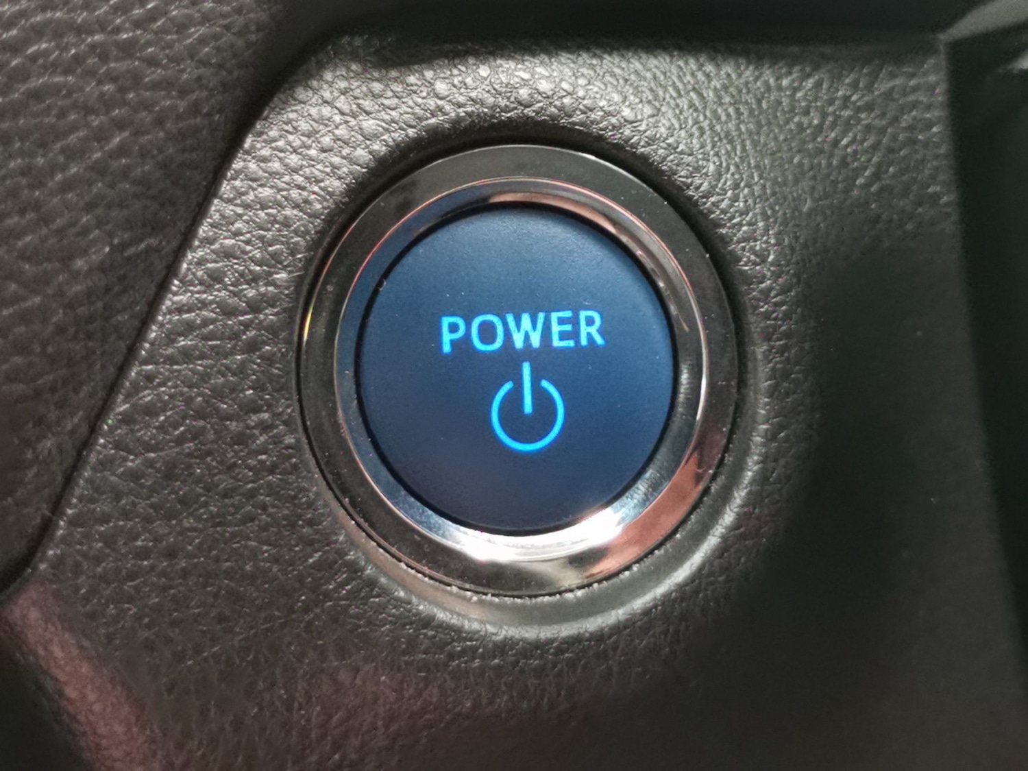Used Toyota RAV4 2021 for sale - 76169904: Photo 23