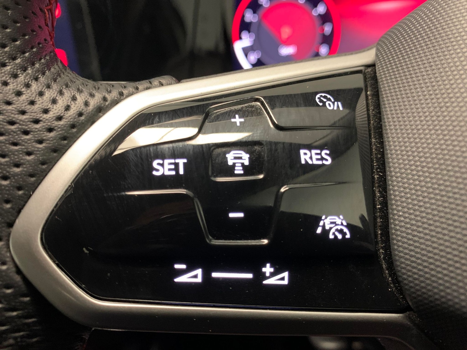 Used Volkswagen Golf 2023 for sale - 77058667: Photo 19