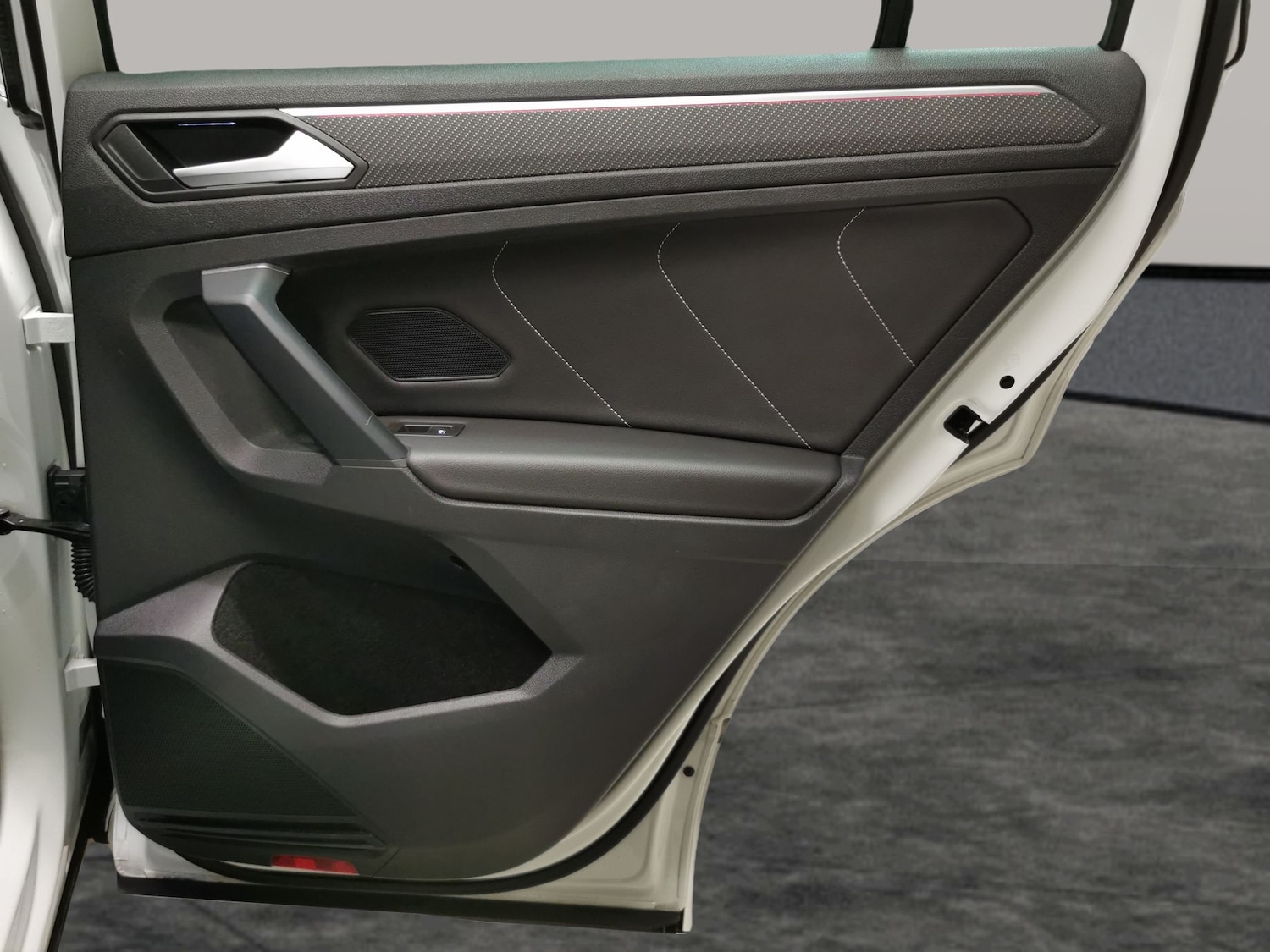 Used Volkswagen Tiguan 2023 for sale - 76762940: Photo 28