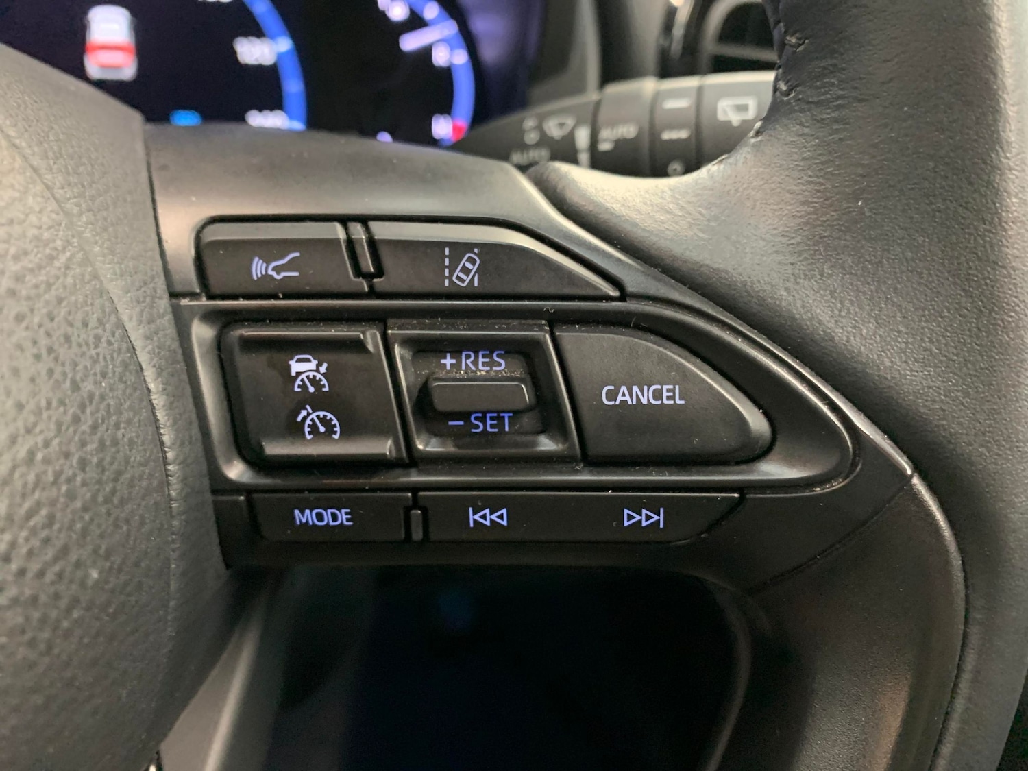 Used Toyota Yaris Cross 2022 for sale - 76758131: Photo 17