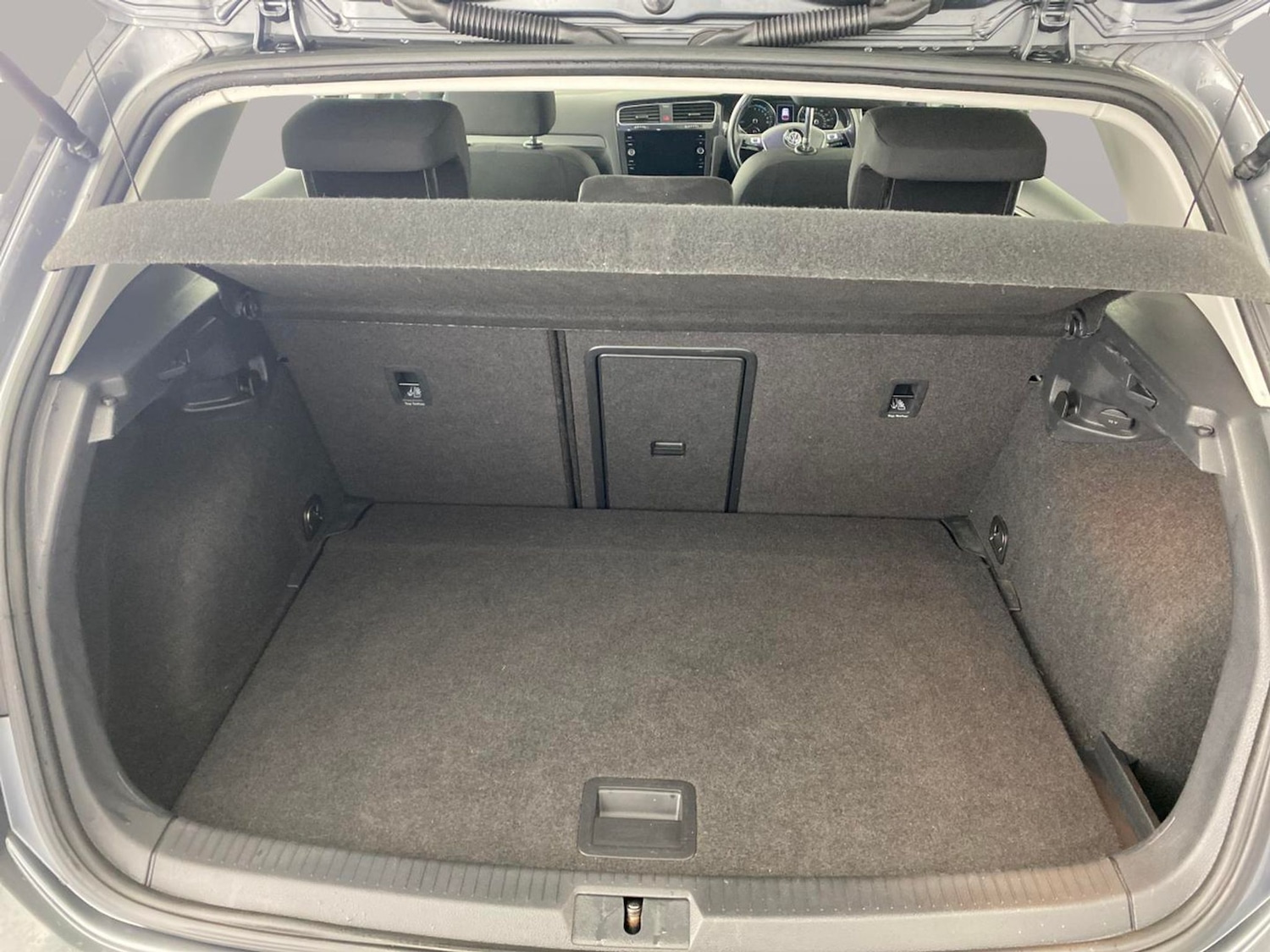 Used Volkswagen Golf 2020 for sale - 77210839: Photo 7