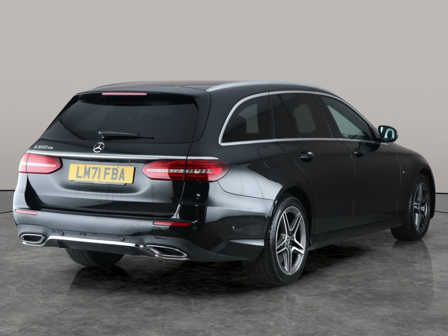 Used Mercedes-Benz E Class for sale - 76682149: Photo 10