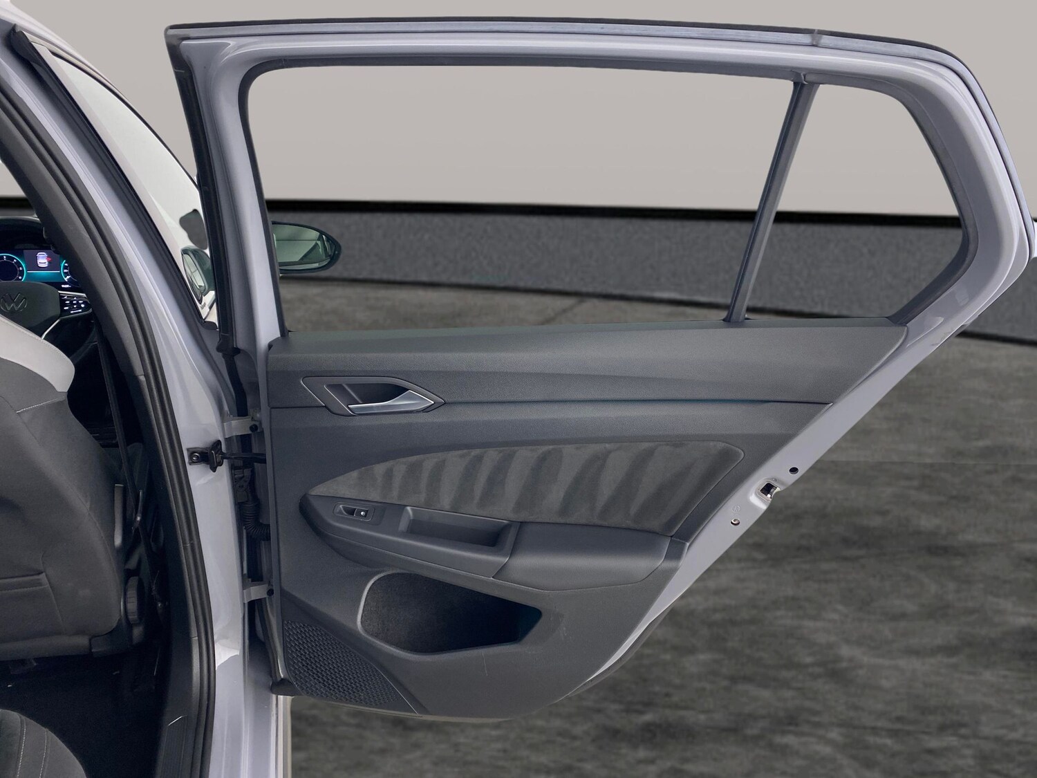 Used Volkswagen Golf 2024 for sale - 78107802: Photo 30