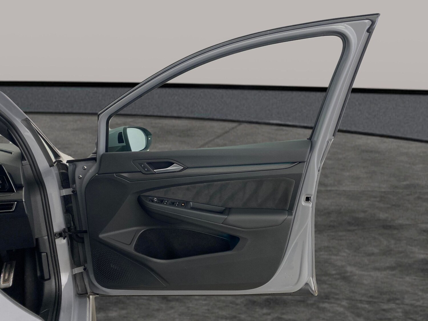 Used Volkswagen Golf 2024 for sale - 78107802: Photo 33