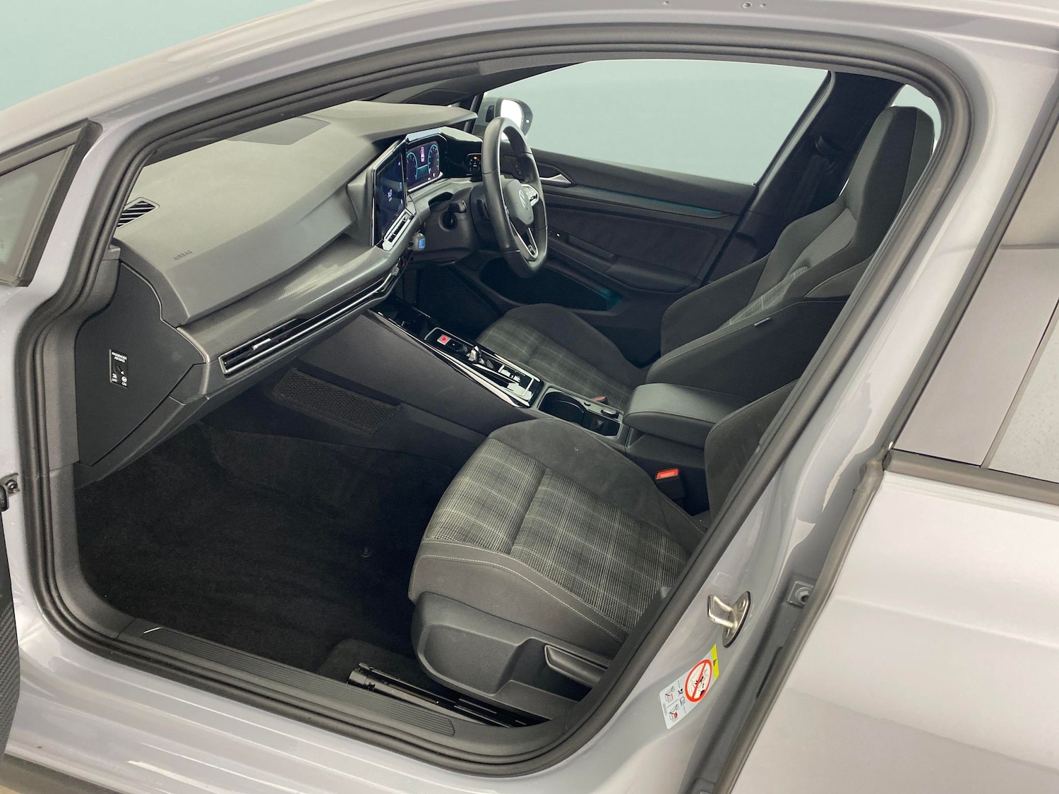 Used Volkswagen Golf 2024 for sale - 78107802: Photo 4