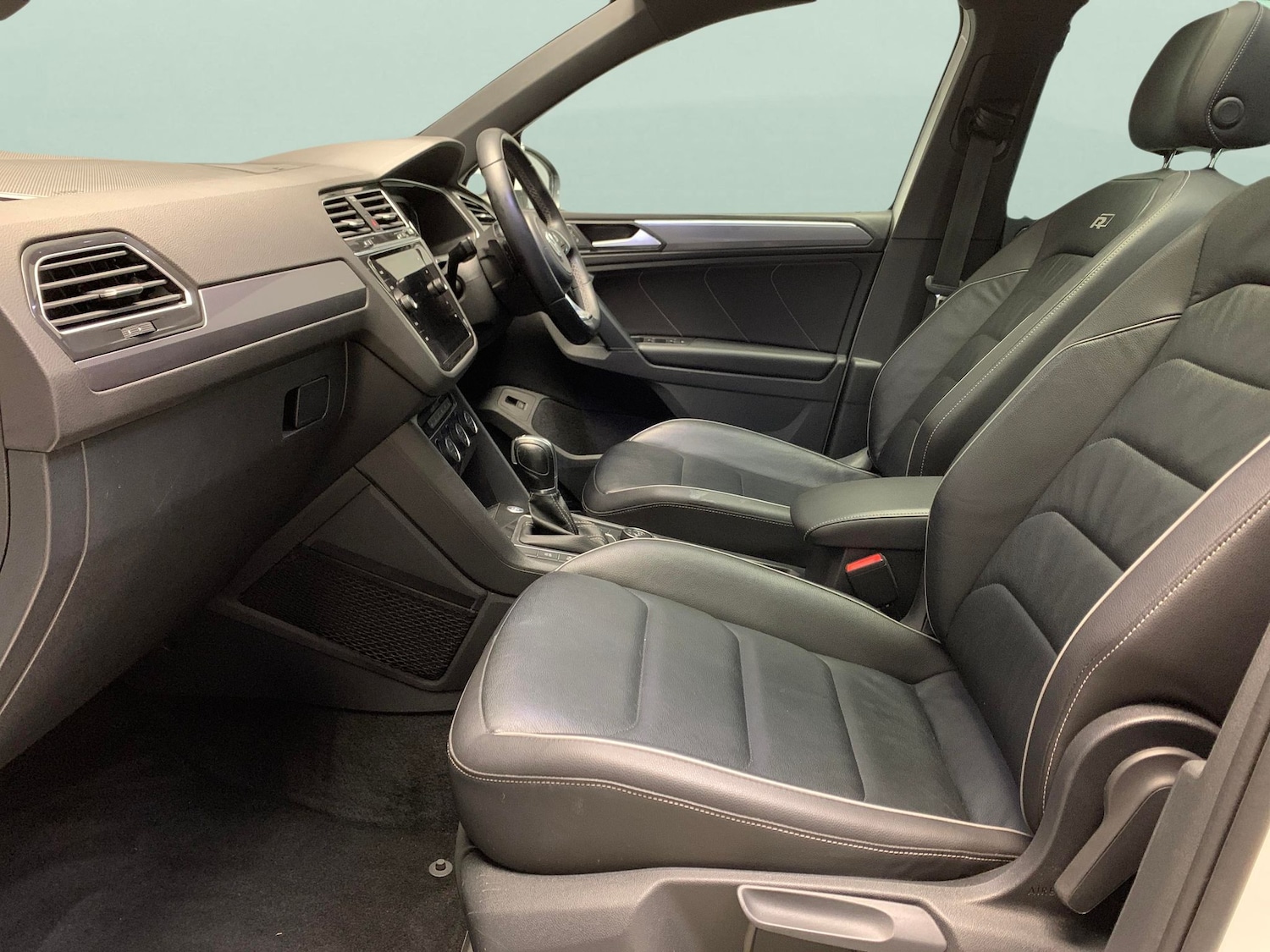 Used Volkswagen Tiguan 2019 for sale - 76128704: Photo 4