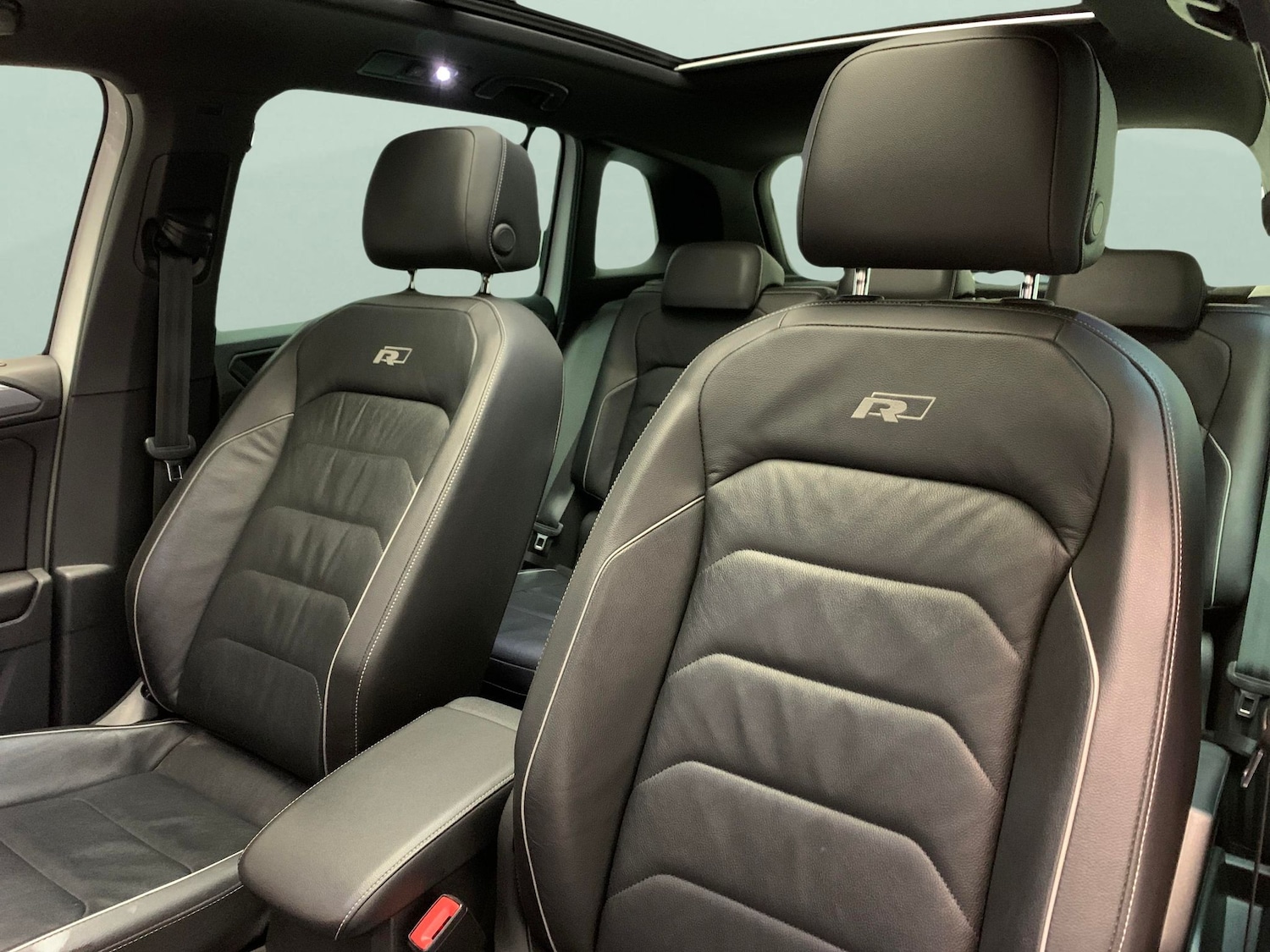 Used Volkswagen Tiguan 2019 for sale - 76128704: Photo 9