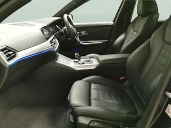 Used BMW 3 Series 2020 for sale - 75734204: Photo