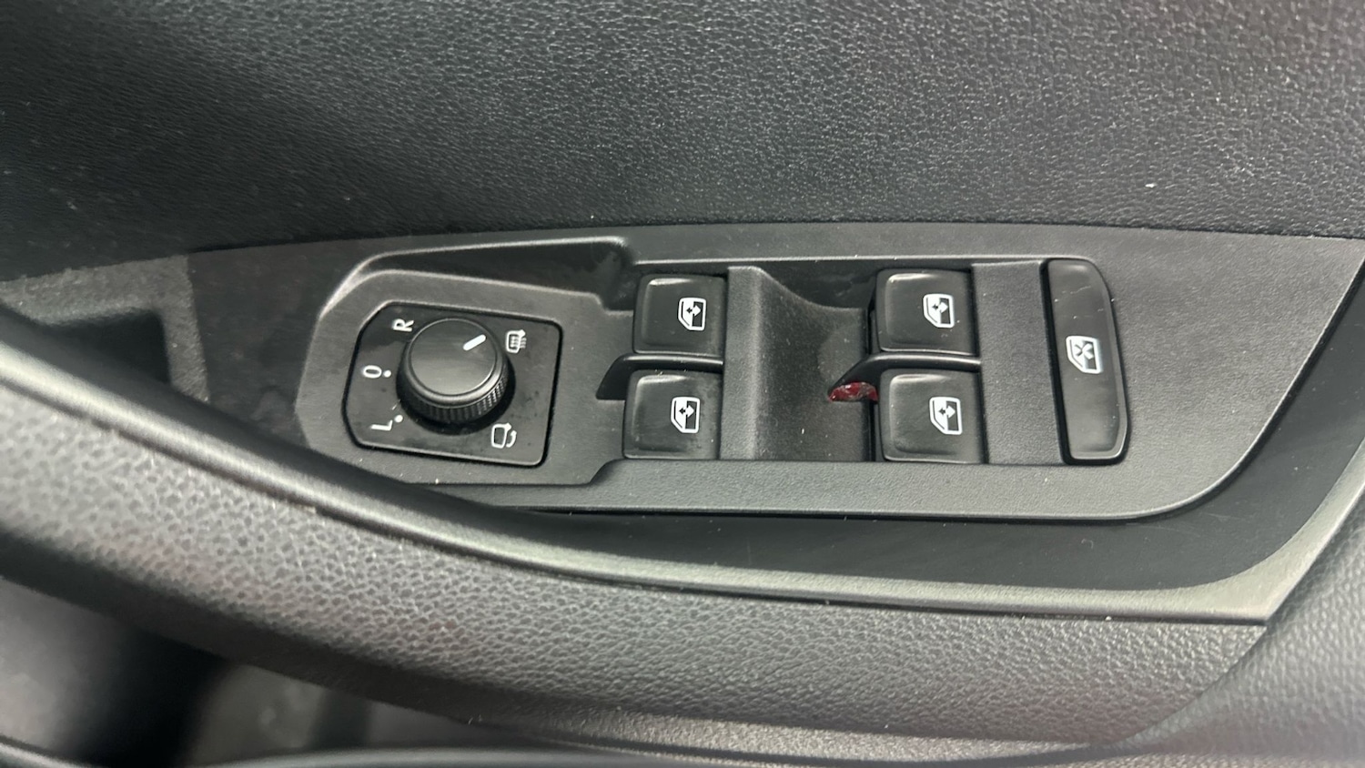 Used Skoda Karoq 2022 for sale - 77262168: Photo 21