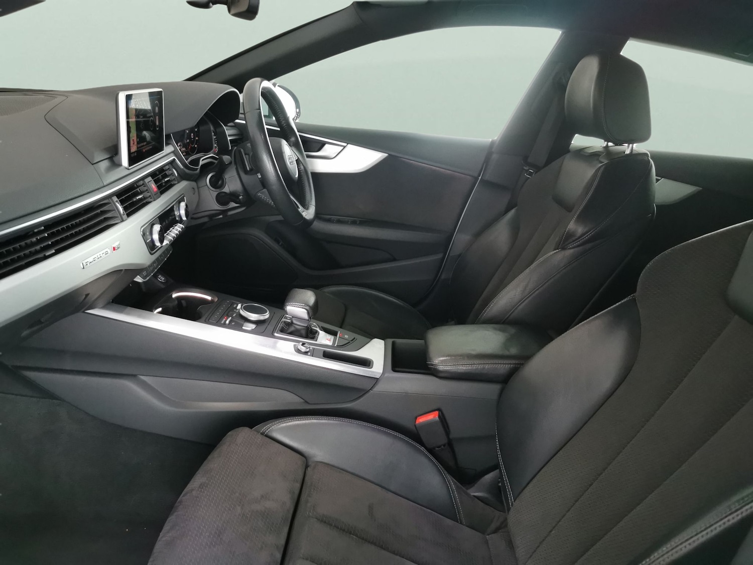 Used Audi A5 2017 for sale - 76935120: Photo 4