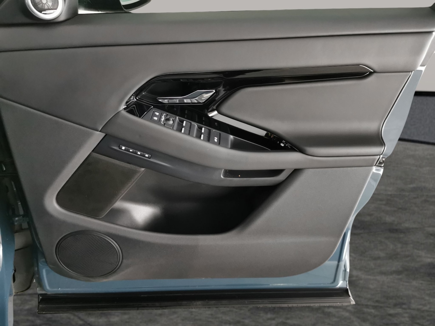 Used Land Rover Range Rover Evoque 2024 for sale - 76439636: Photo 51