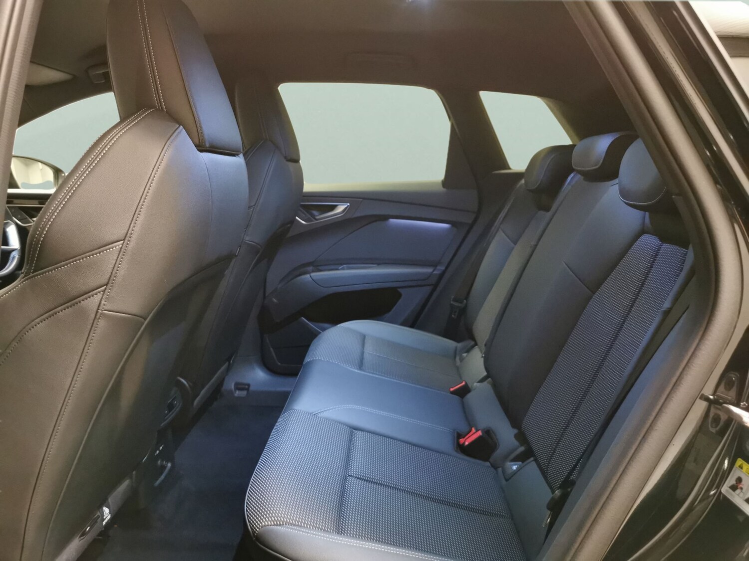 Used Audi Q4 e-tron 2023 for sale - 77911635: Photo 26