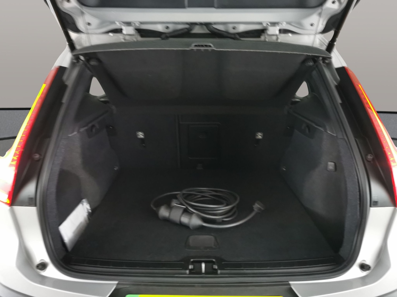 Used Volvo XC40 2022 for sale - 76587847: Photo 36