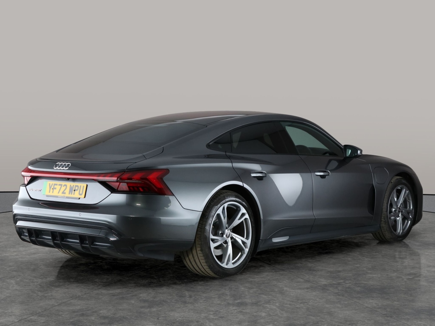 Used Audi e-tron GT 2022 for sale - 76240920: Photo 11