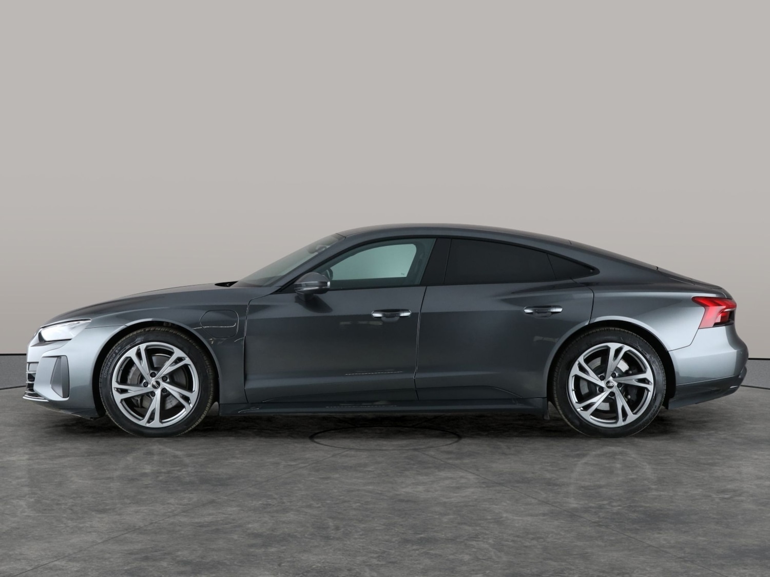 Used Audi e-tron GT 2022 for sale - 76240920: Photo 14