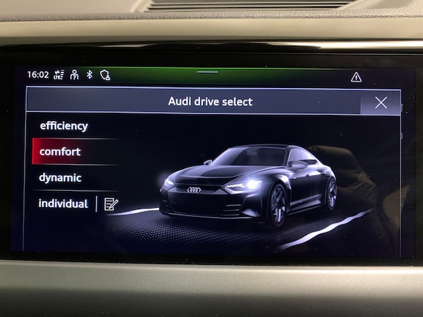Used Audi e-tron GT 2022 for sale - 76240920: Photo 22