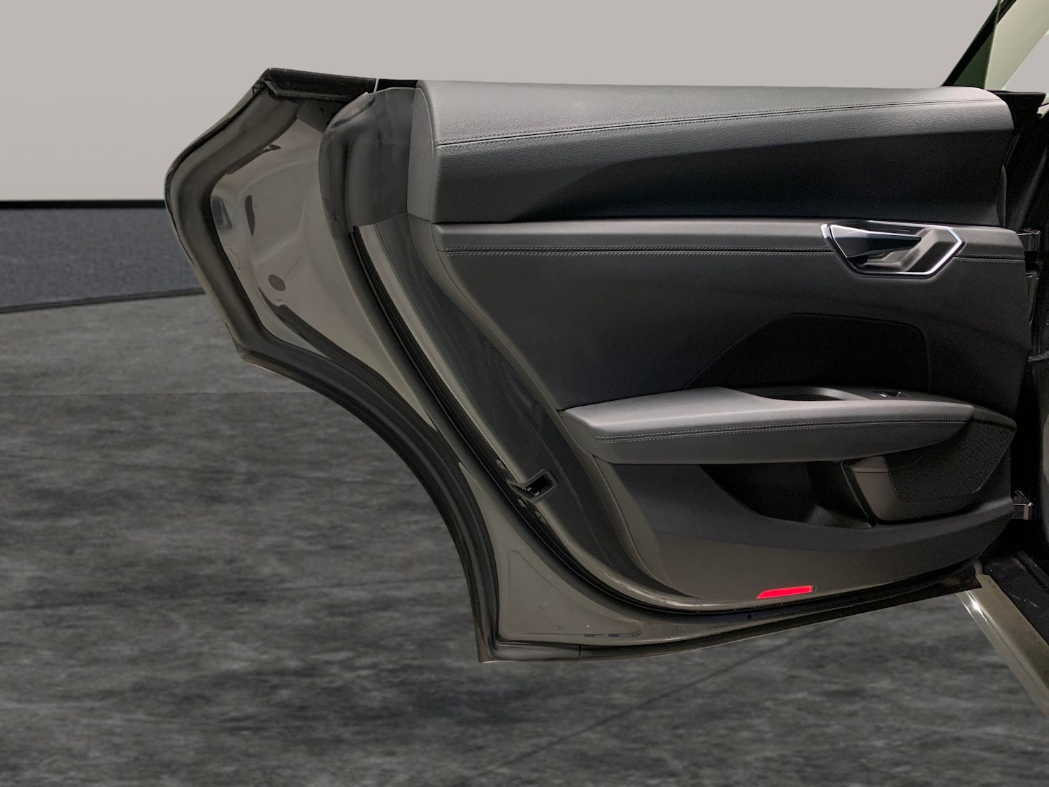 Used Audi e-tron GT 2022 for sale - 76240920: Photo 28