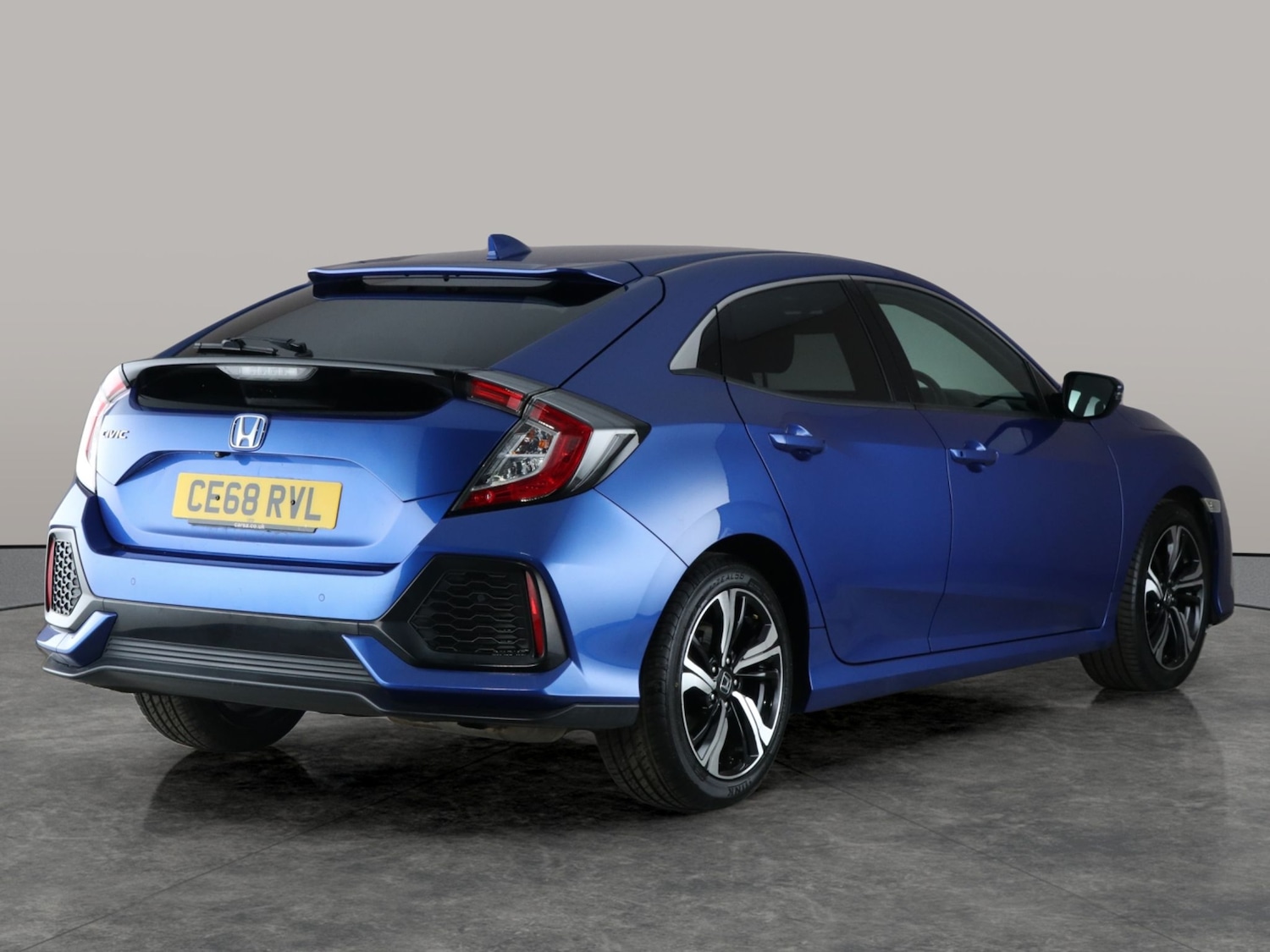 Used Honda Civic 2018 for sale - 76670016: Photo 10