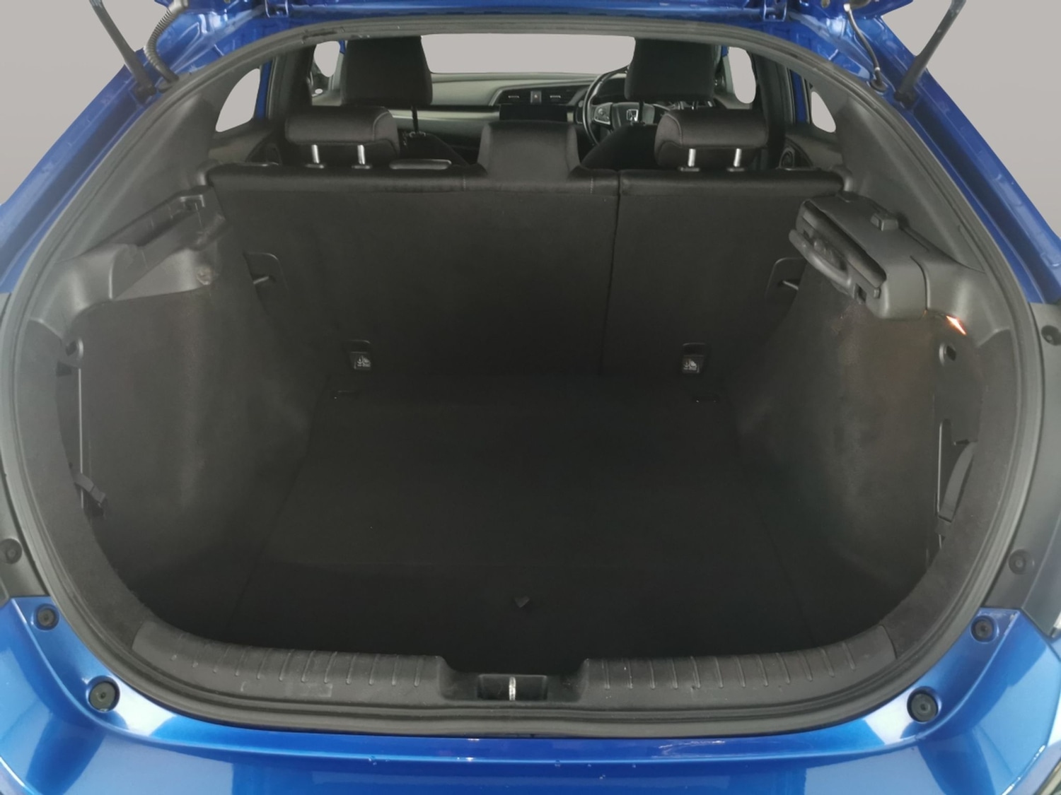 Used Honda Civic 2018 for sale - 76670016: Photo 31