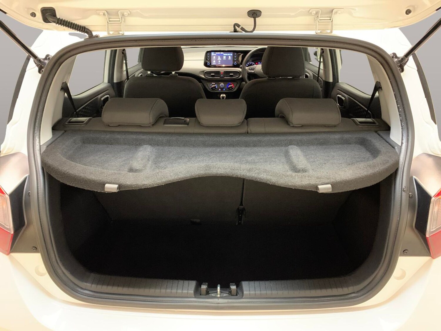 Used Hyundai i10 2022 for sale - 76612261: Photo 38