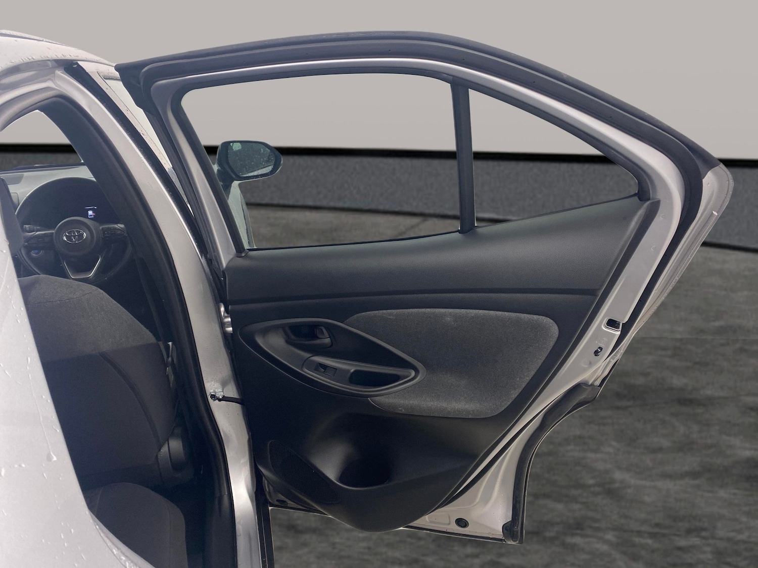 Used Toyota Yaris Cross for sale - 77480439: Photo 24