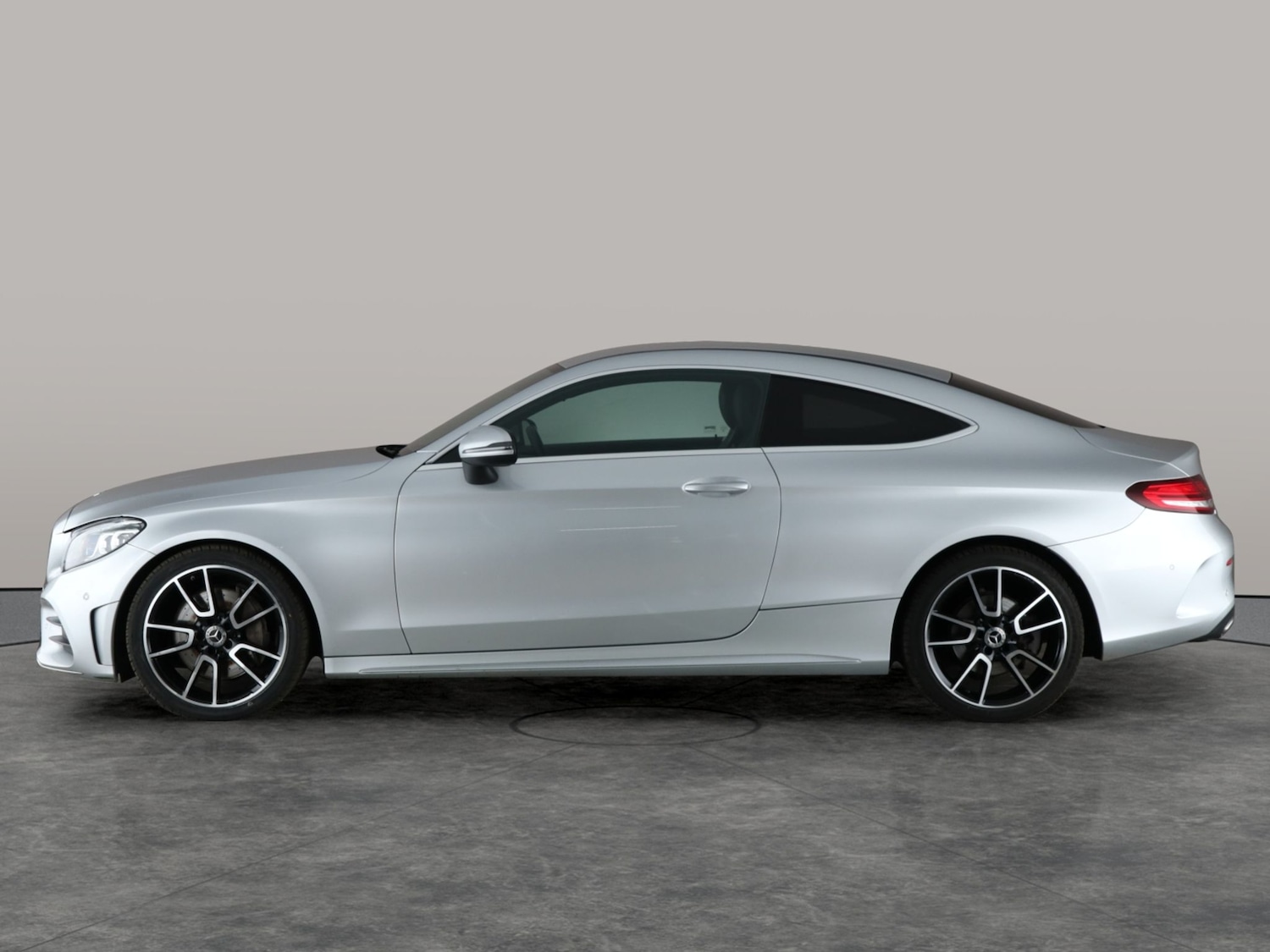 Used Mercedes-Benz C Class 2019 for sale - 76731928: Photo 13