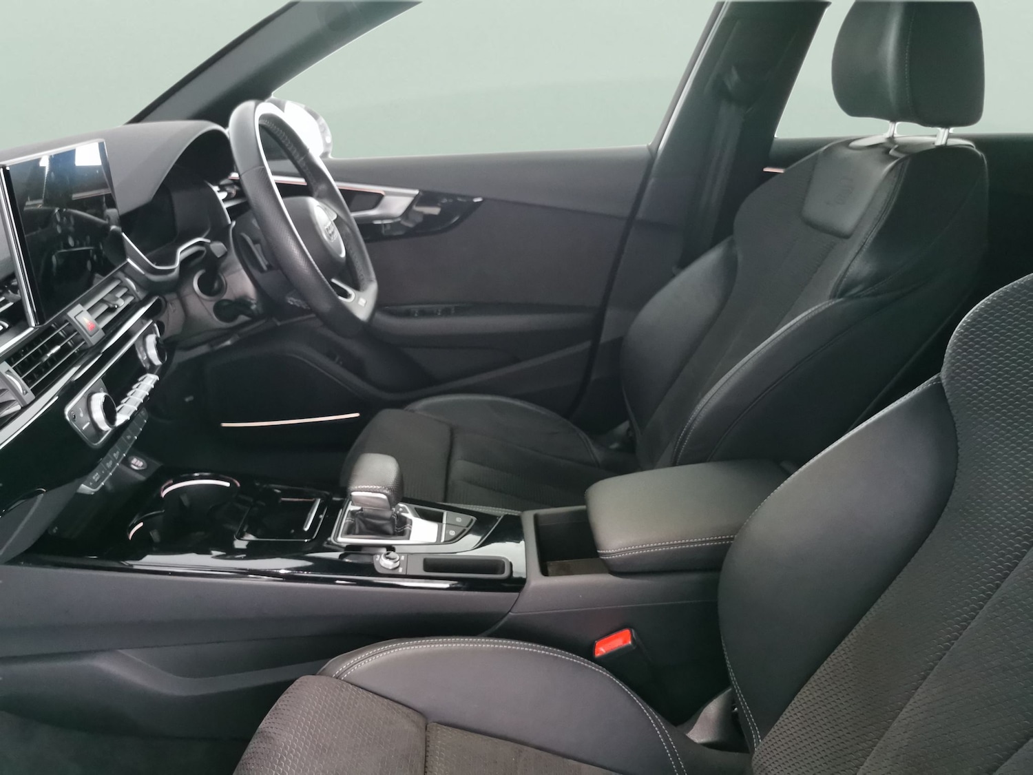 Used Audi A4 2021 for sale - 76980592: Photo 4