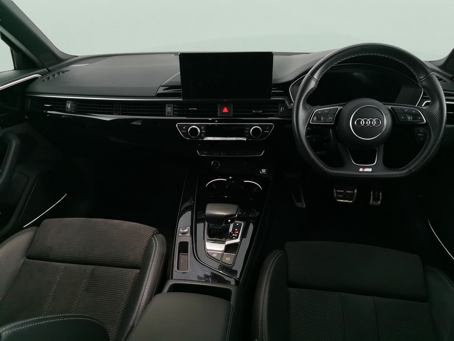 Used Audi A4 2021 for sale - 76980592: Photo 8