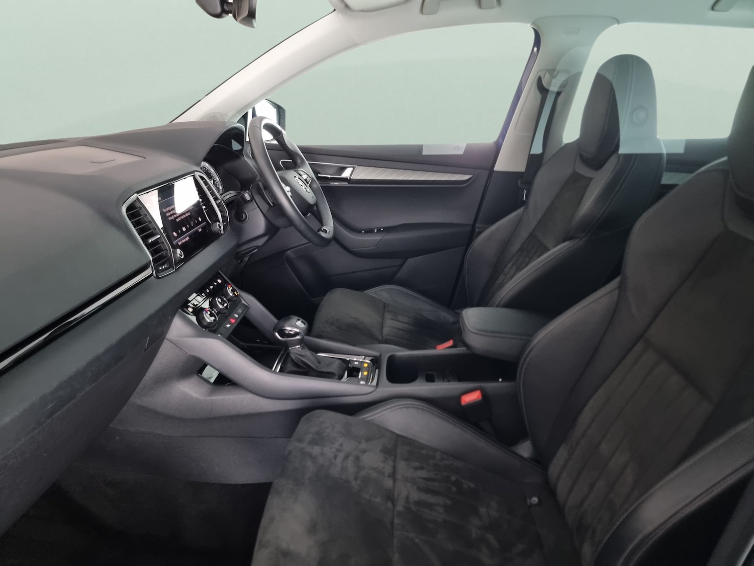 Used Skoda Karoq 2022 for sale - 76766663: Photo 4