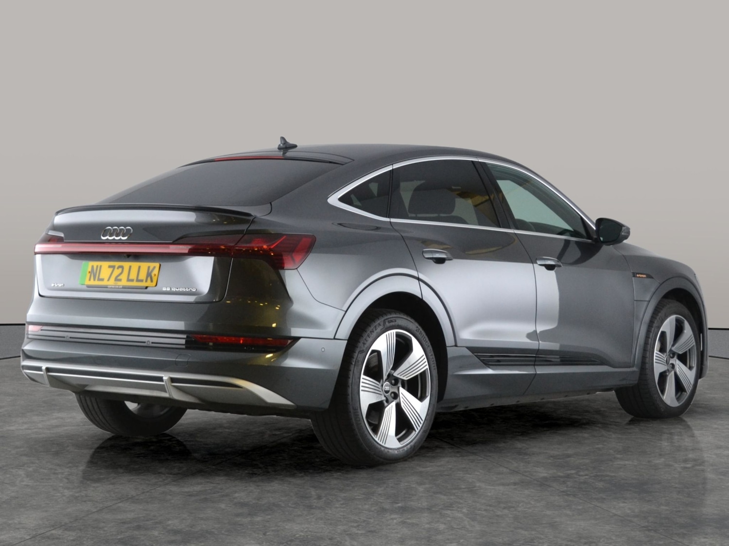 Used Audi e-tron 2022 for sale - 76648419: Photo 11