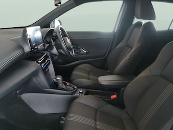 Used Toyota Yaris Cross 2022 for sale - 76980398: Photo