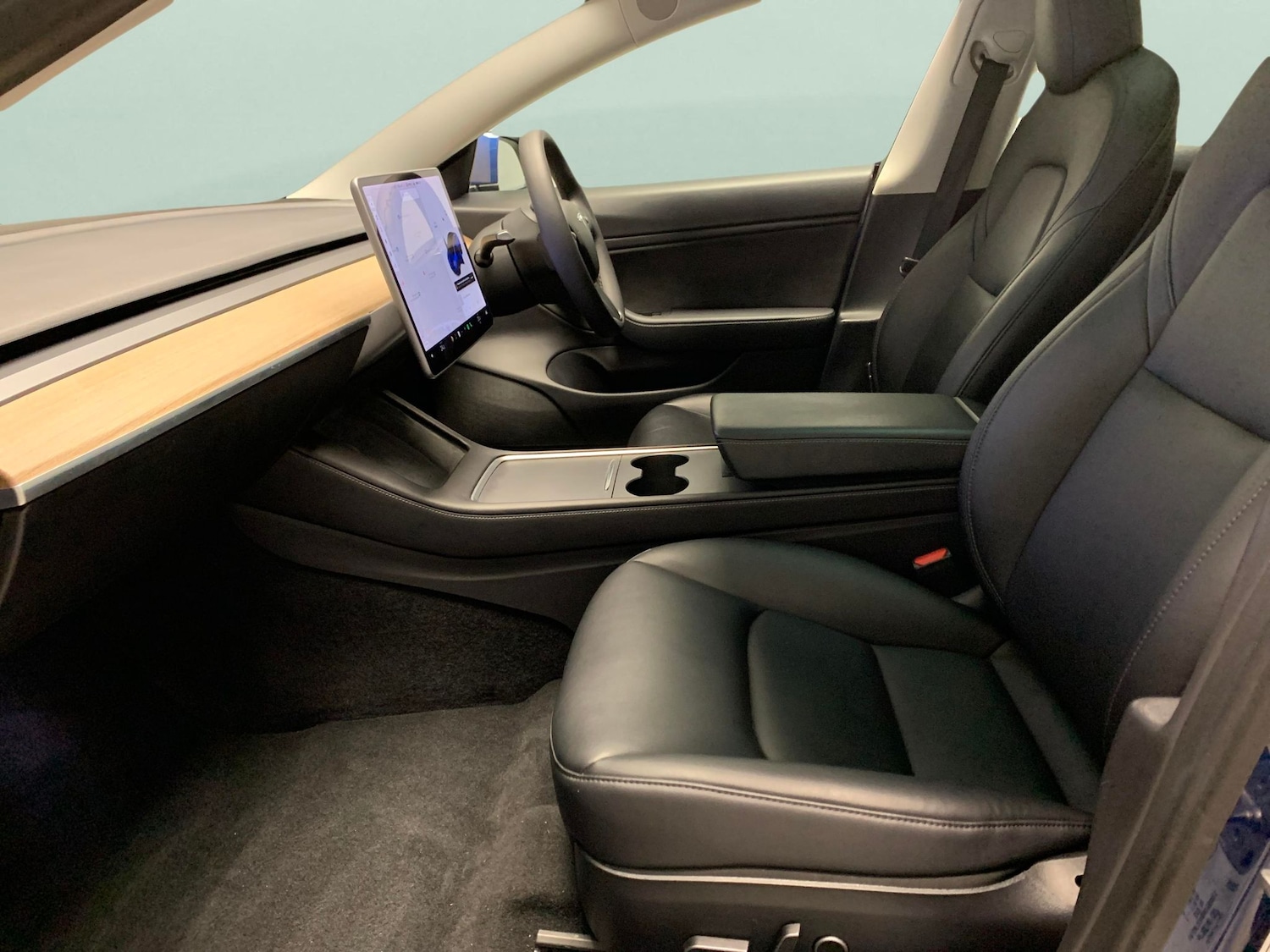 Used Tesla Model 3 2020 for sale - 76851516: Photo 4