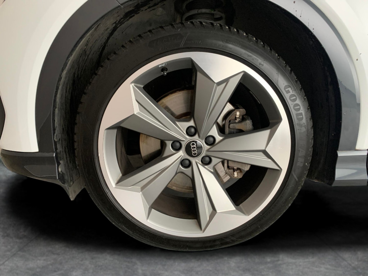 Used Audi Q4 e-tron 2023 for sale - 76593880: Photo 27