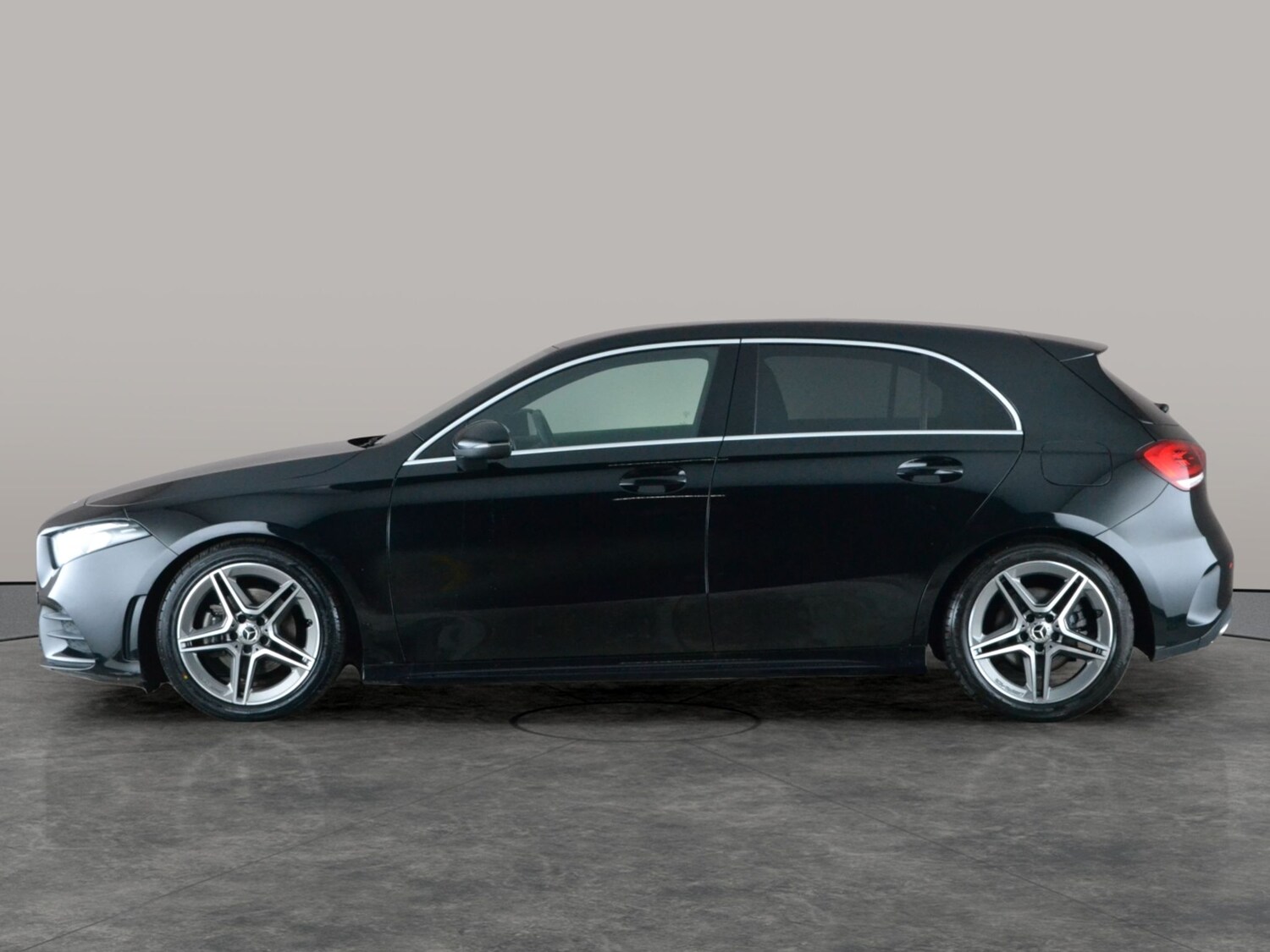 Used Mercedes-Benz A-Class 2019 for sale - 77472289: Photo 13