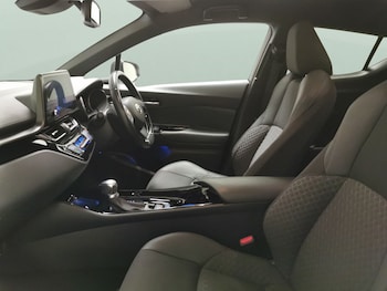 Used Toyota C-HR 2022 for sale - 78618980: Photo