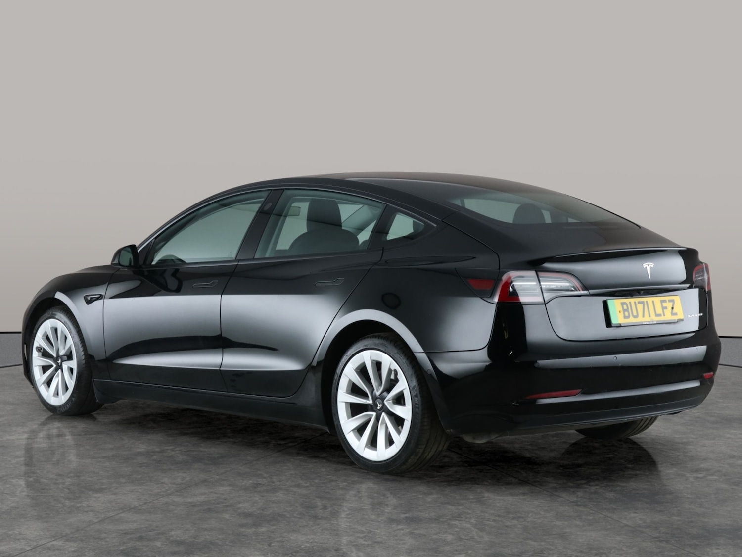 Used Tesla Model 3 2021 for sale - 76638439: Photo 13