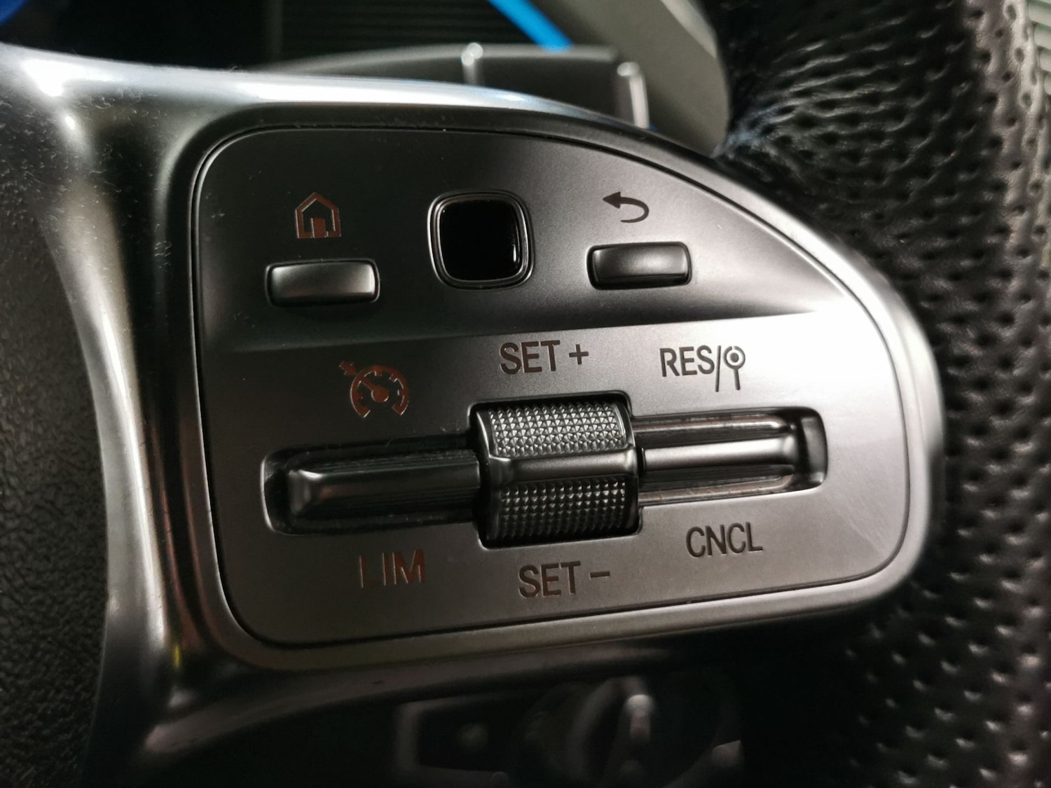 Used Mercedes-Benz EQC 2022 for sale - 76948816: Photo 23