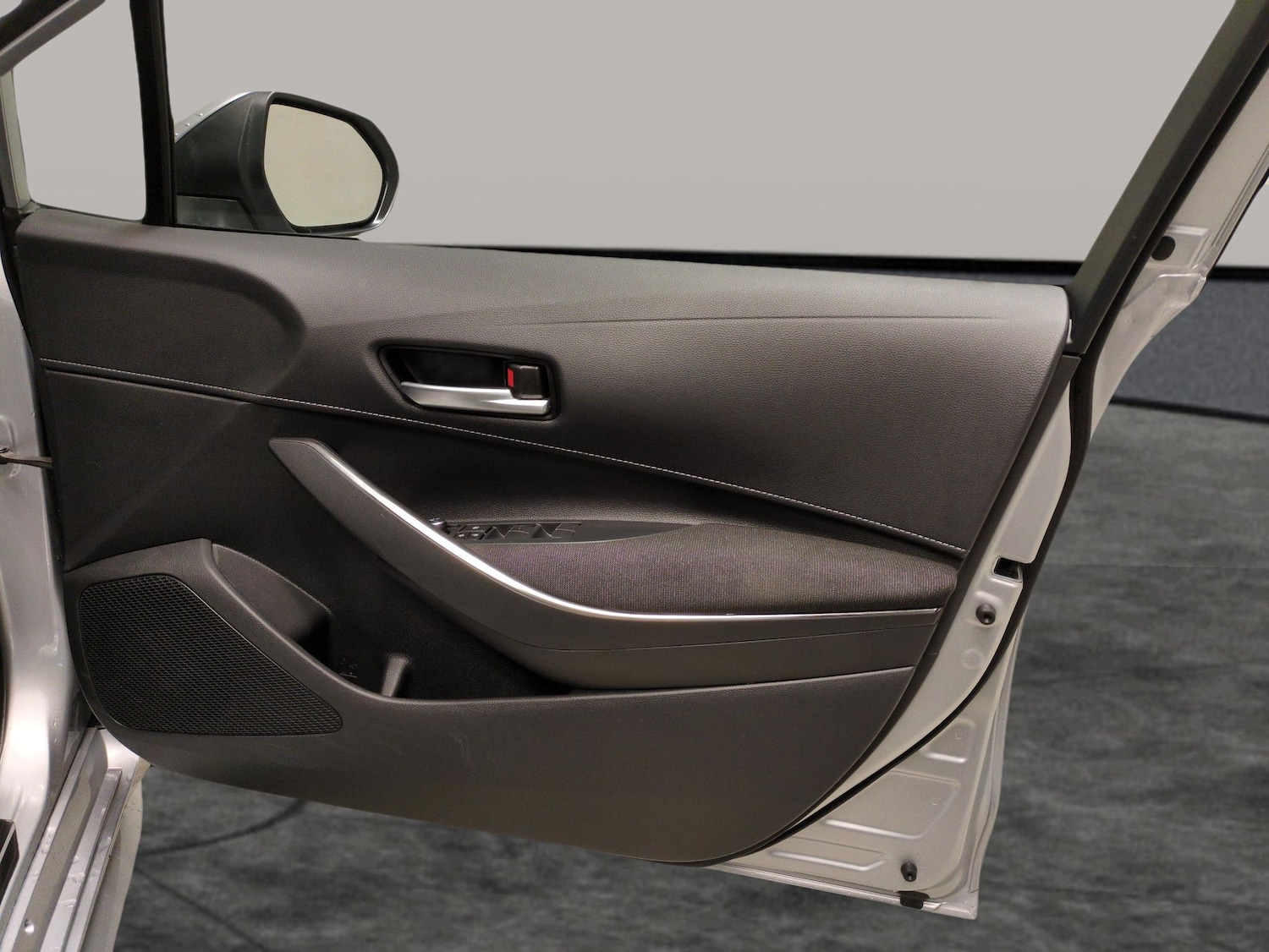 Used Toyota Corolla 2024 for sale - 78054075: Photo 30