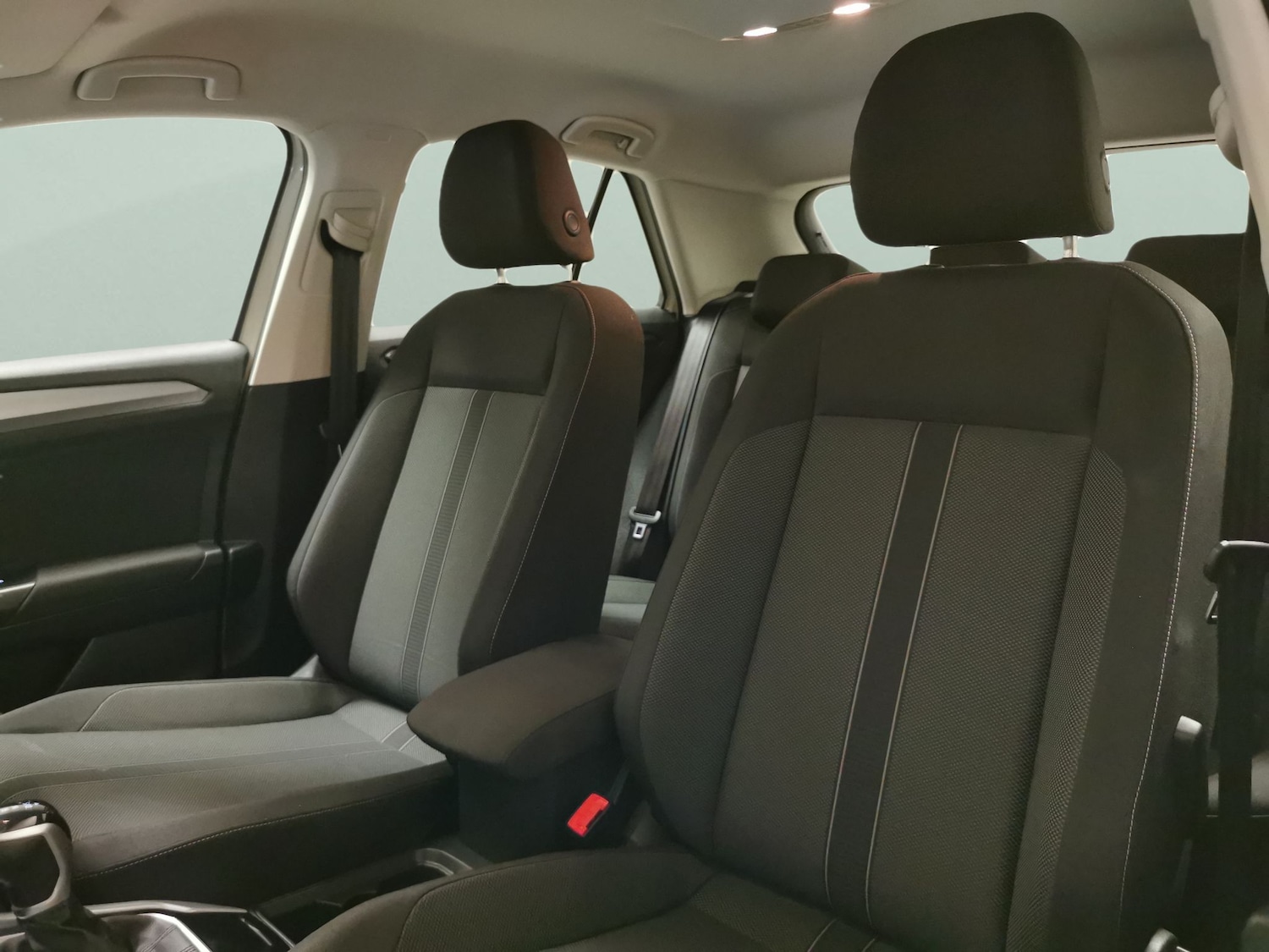 Used Volkswagen T-Roc 2023 for sale - 77094426: Photo 13