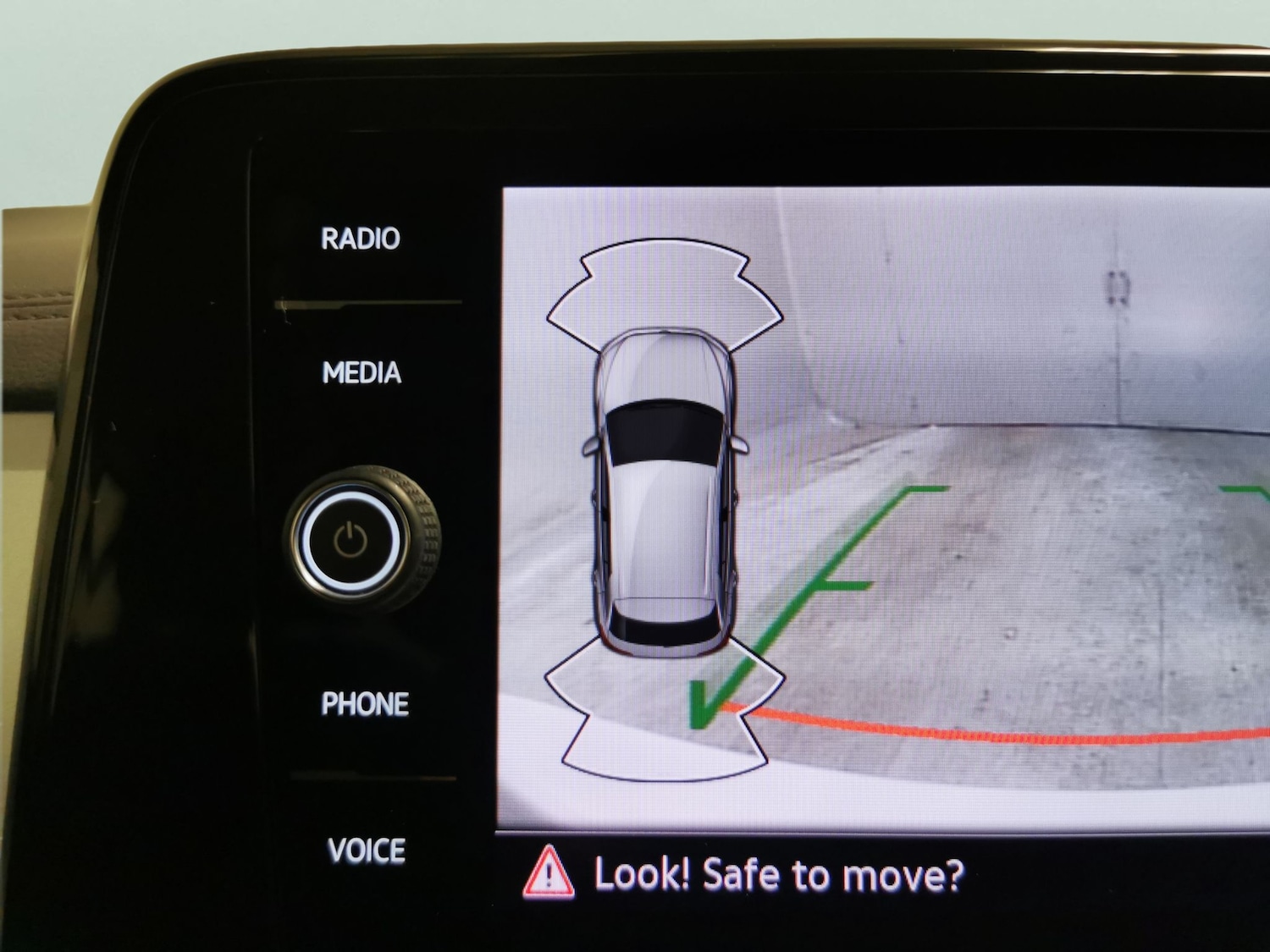 Used Volkswagen T-Roc 2023 for sale - 77094426: Photo 15