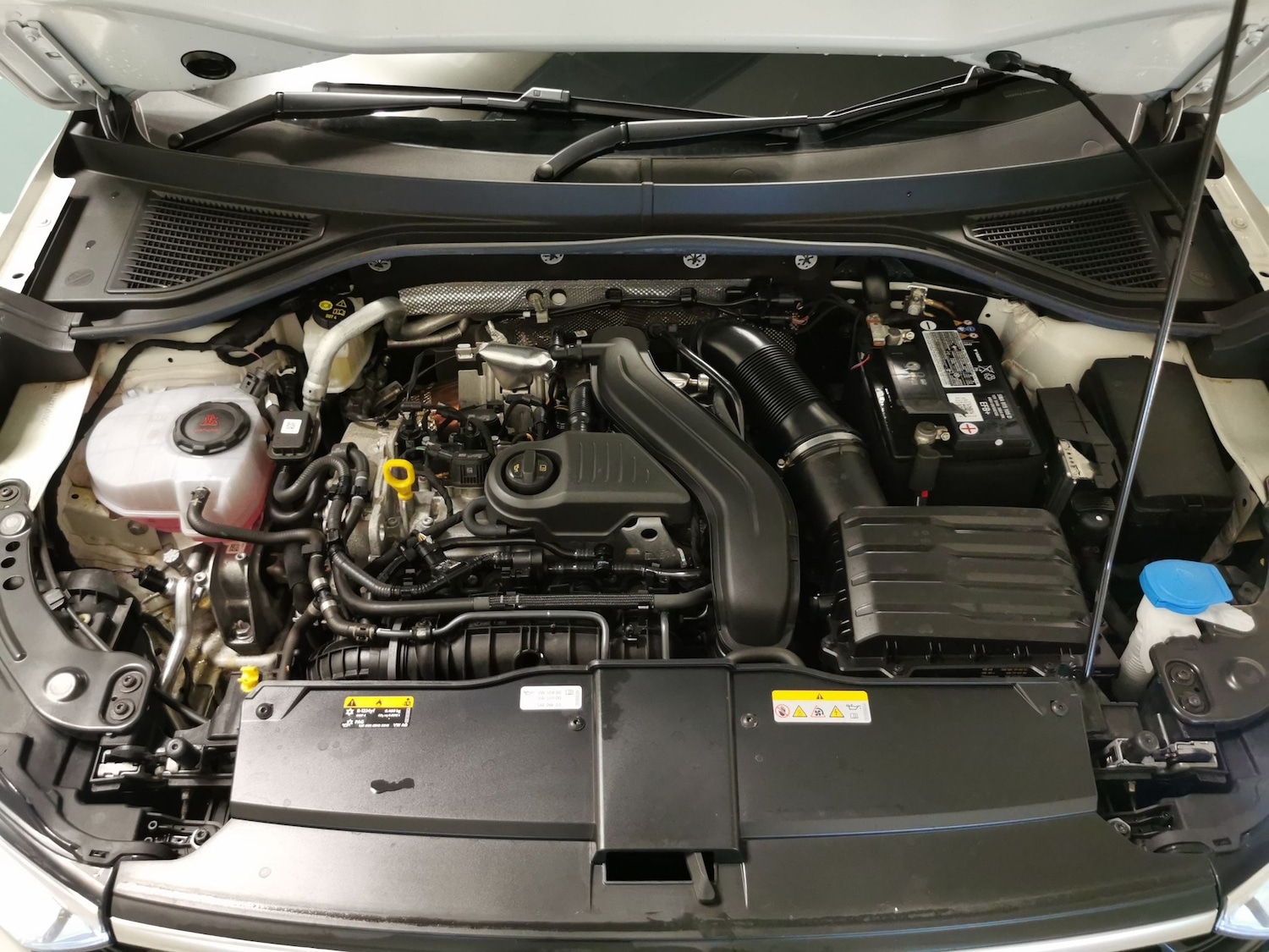 Used Volkswagen T-Roc 2023 for sale - 77094426: Photo 27