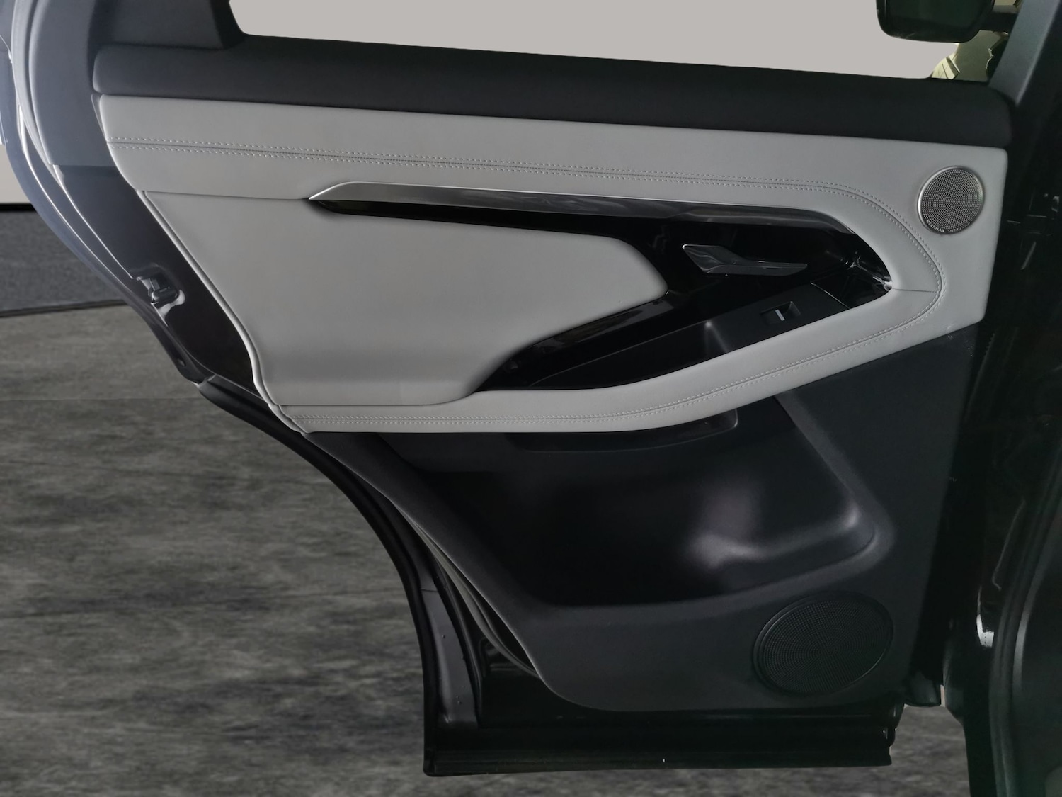 Used Land Rover Range Rover Evoque 2023 for sale - 77791430: Photo 35