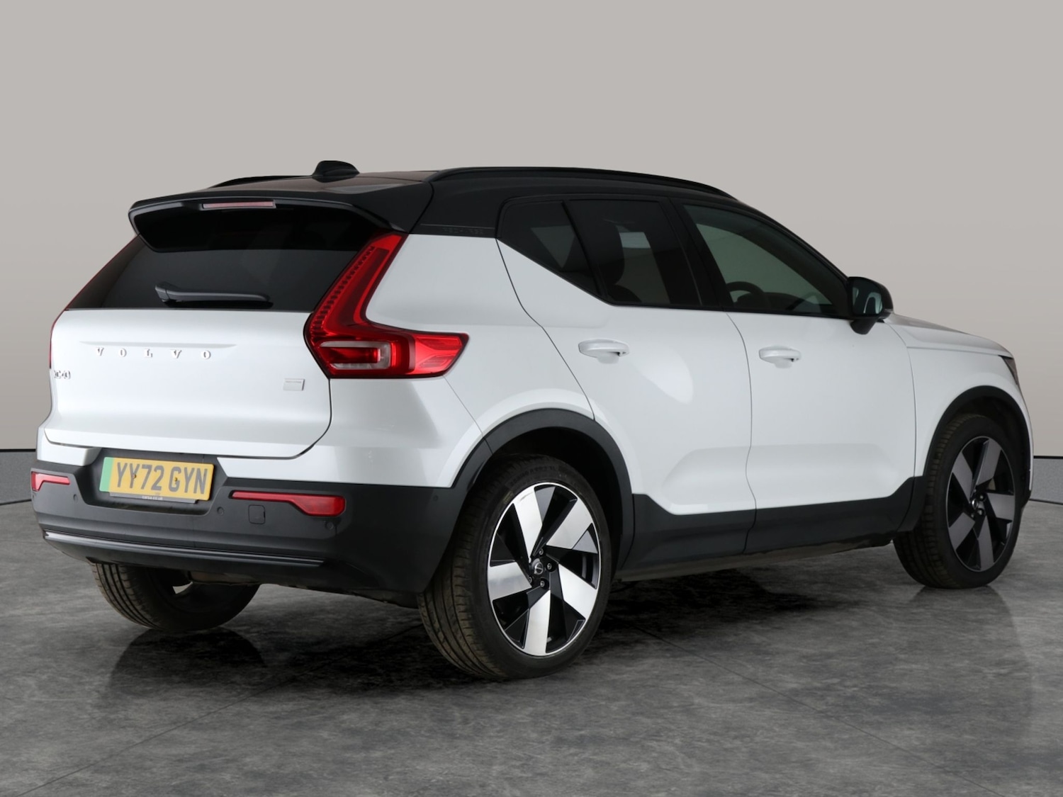 Used Volvo XC40 2022 for sale - 76889227: Photo 13