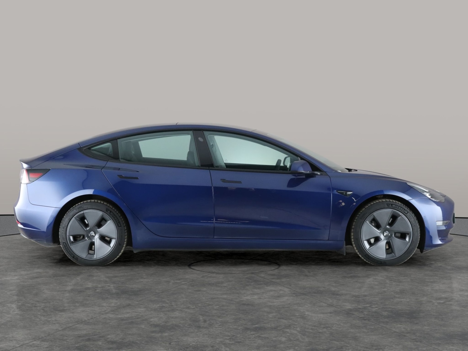 Used Tesla Model 3 2021 for sale - 76552790: Photo 11